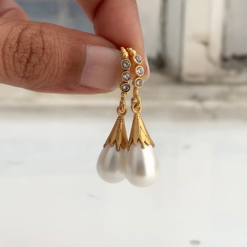 Zirconia Pearl Drop Earrings