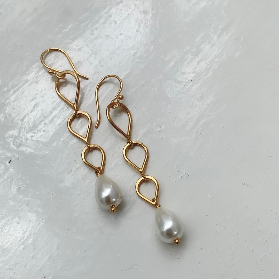Pearl Dangle Earrings