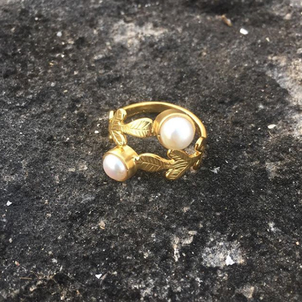 Double Pearl Ring