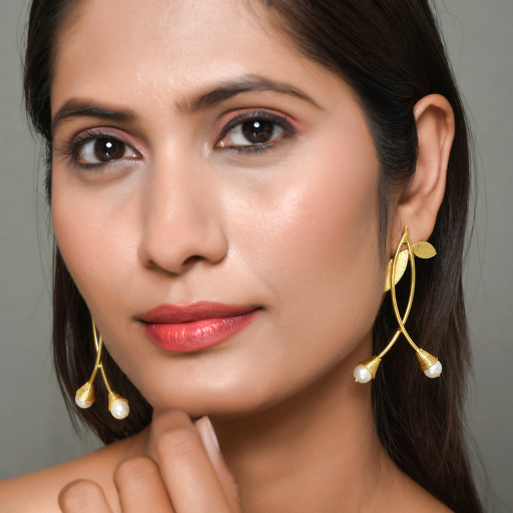 Leafy Pearl Earrings