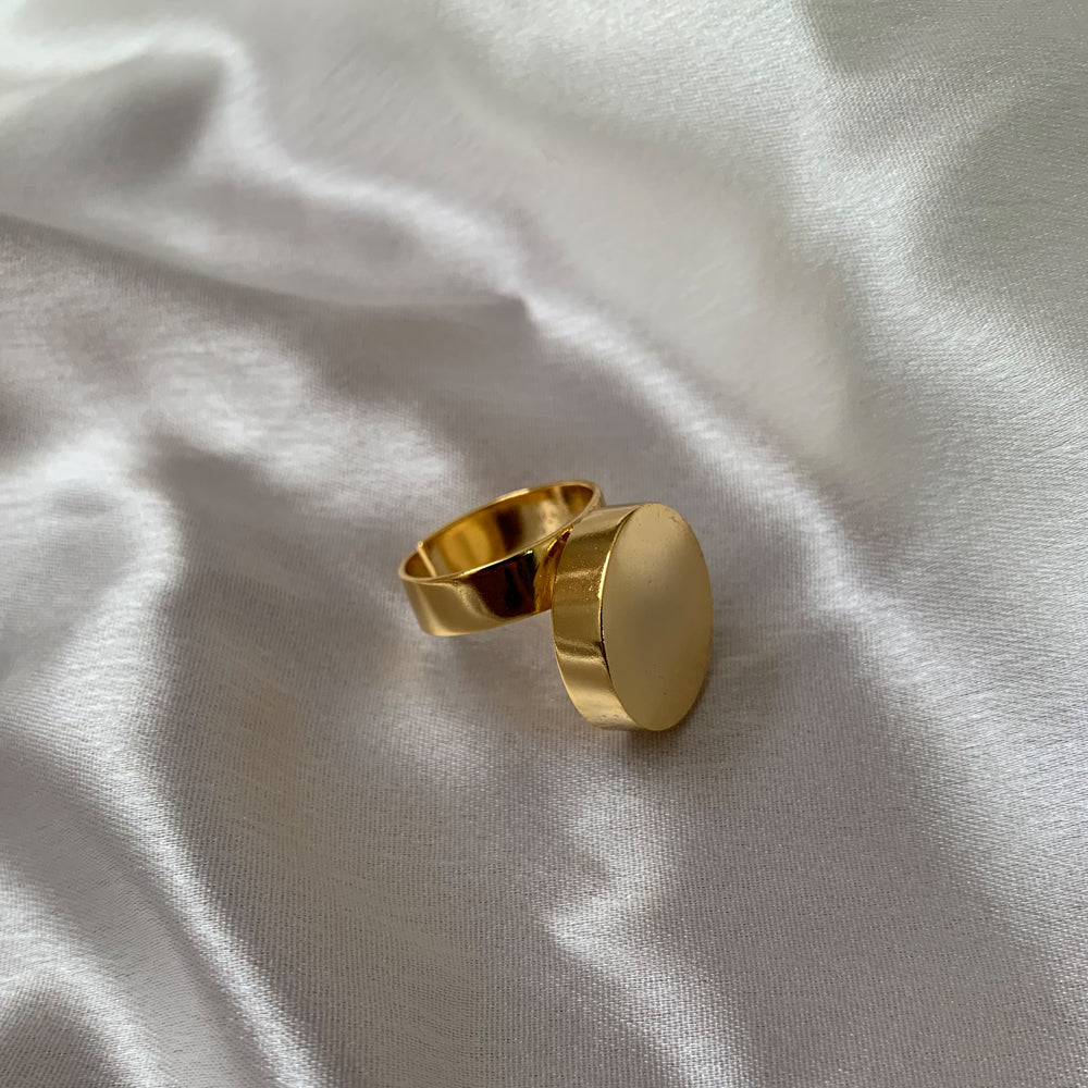 Circle Me Ring