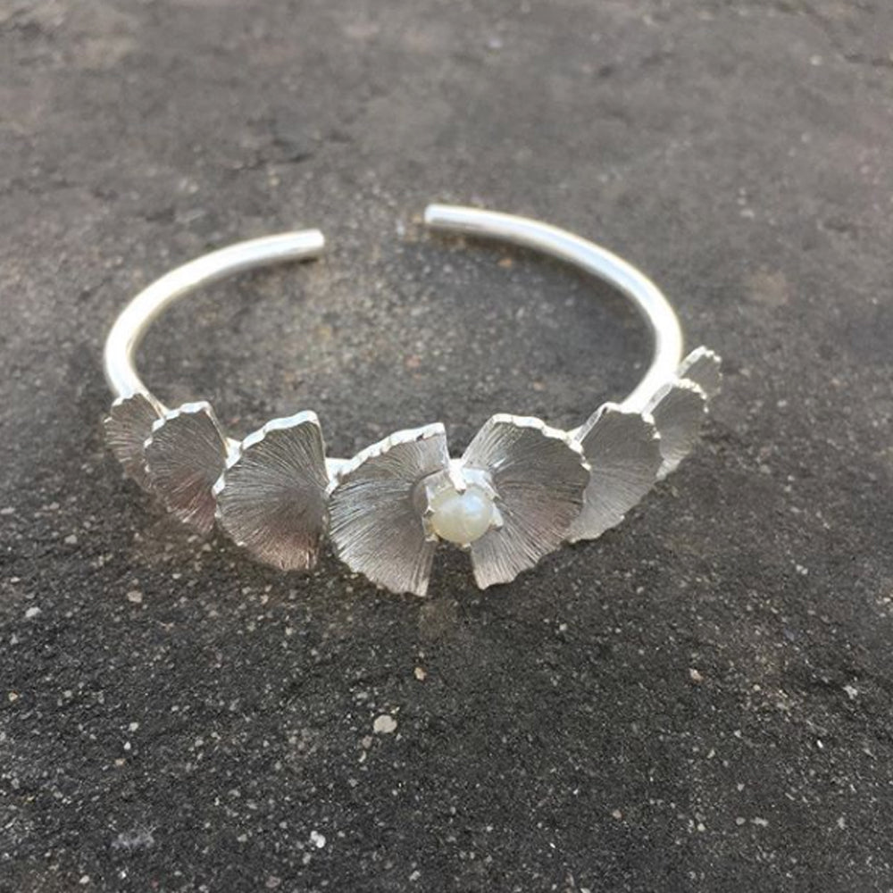 Single Pearl Bracelet