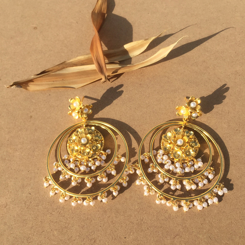 Statement Pearl Cluster Chandbaali