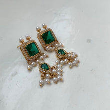 Load image into Gallery viewer, Nargis Earrings