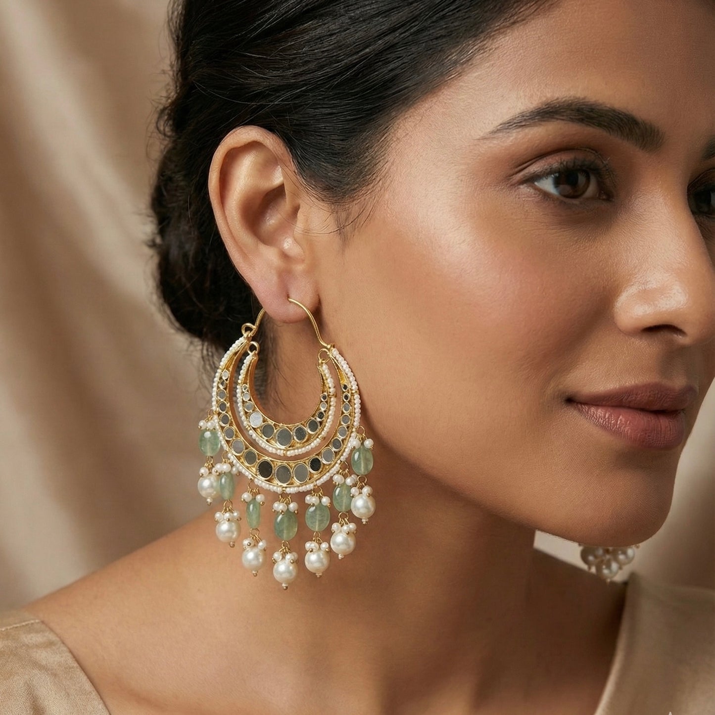 Chaand Aura Earrings