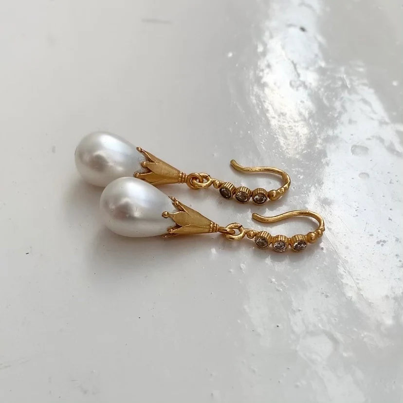 Zirconia Pearl Drop Earrings