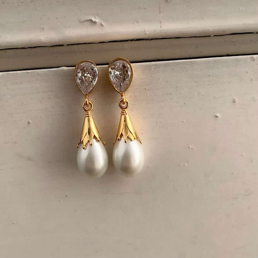 Teardrop CZ & Pearl Earring