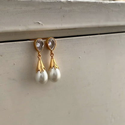 Teardrop CZ & Pearl Earring