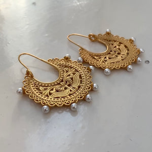 Chaand Earrings