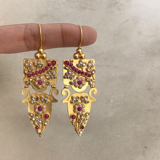 Gulnaar Earrings
