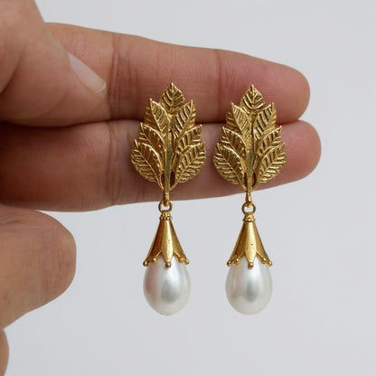 Aurora Leaves Earrings
