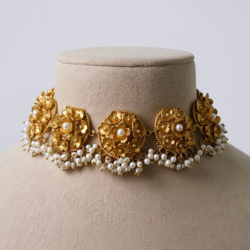Pearl Cluster Choker