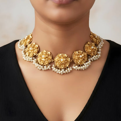 Pearl Cluster Choker