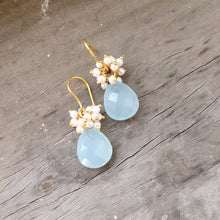 Load image into Gallery viewer, Pearl Drop Earrings