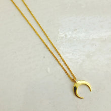 Load image into Gallery viewer, Crescent Moon Necklace