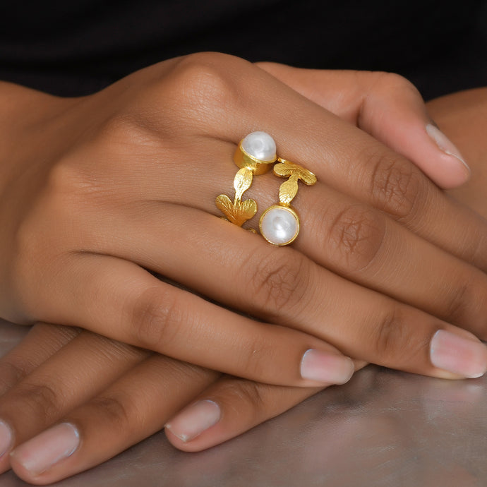Double Pearl Ring