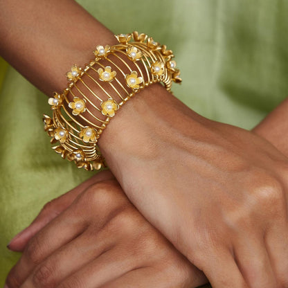 Floral Bracelet with Pearls