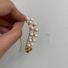 Load image into Gallery viewer, Pearl Hook Earrings