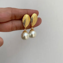 Load image into Gallery viewer, Leaf Pearl Drop Earrings