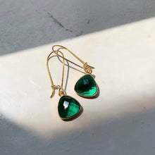 Load image into Gallery viewer, Emerald Green Danglers