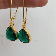 Load image into Gallery viewer, Emerald Green Danglers