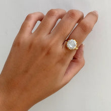 Load image into Gallery viewer, Baroque Pearl Ring