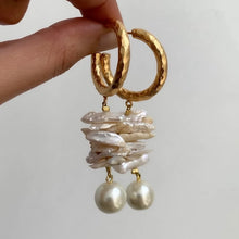 Load image into Gallery viewer, Mismatched Pearl Hoops