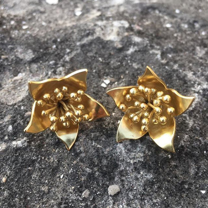 Lotus Studs