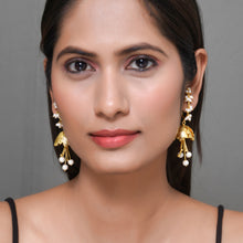 Load image into Gallery viewer, Mini Tulip Earrings