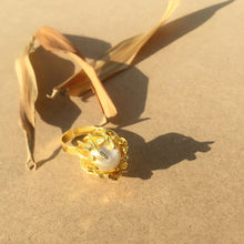 Load image into Gallery viewer, Pearl Blossom Ring