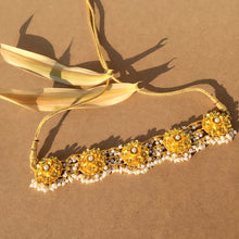 Load image into Gallery viewer, Pearl Cluster Chain Choker