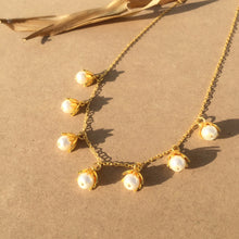 Load image into Gallery viewer, Pearl Drop Necklace