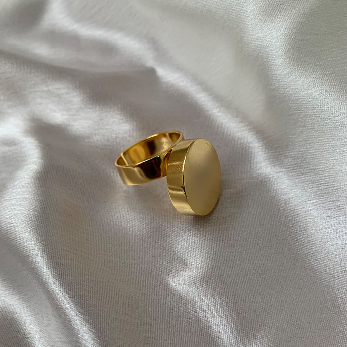 Circle Me Ring