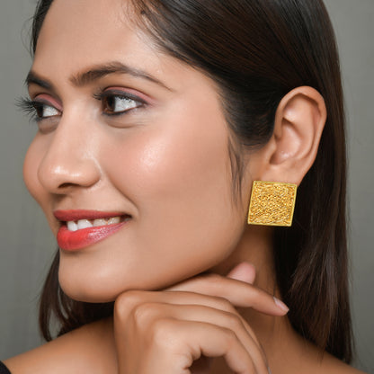Square Mesh Stud Earrings