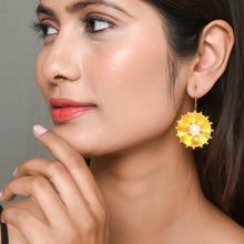 Load image into Gallery viewer, Sun Earrings